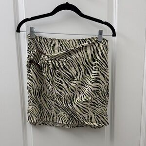 Zara Black/White/Green Animal Print Mini Skirt